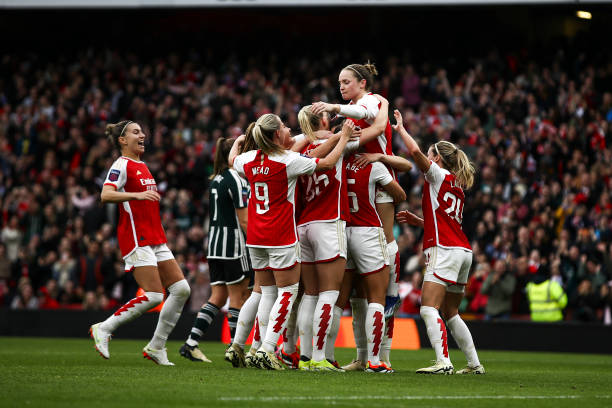 那不勒斯的 那不勒斯的