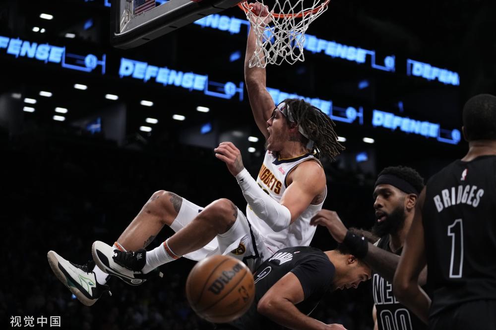 了强有力的 了强有力的