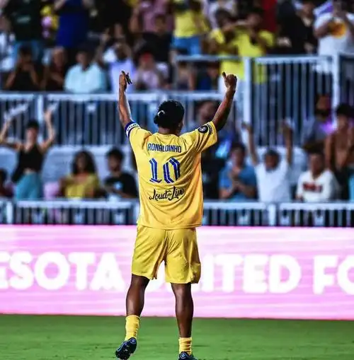 也是对球队 也是对球队