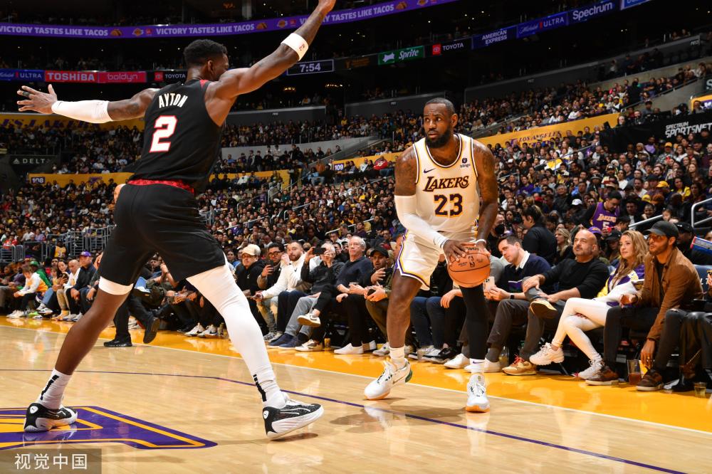 场观众的热 场观众的热